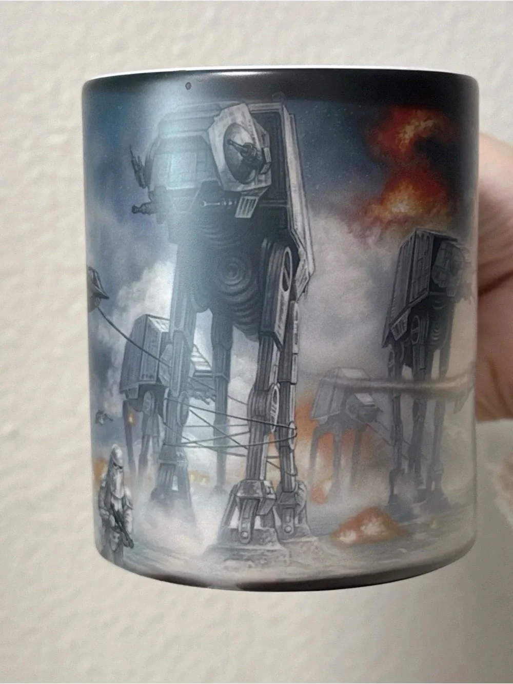 Thomas Kinkade Studios star war color changing mug